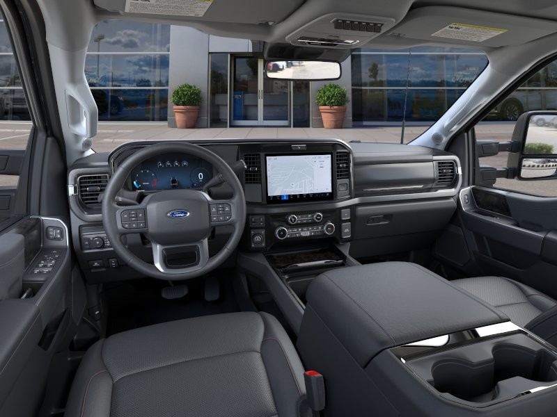 Ford Super Duty F-250 SRW Vehicle Full-screen Gallery Image 11