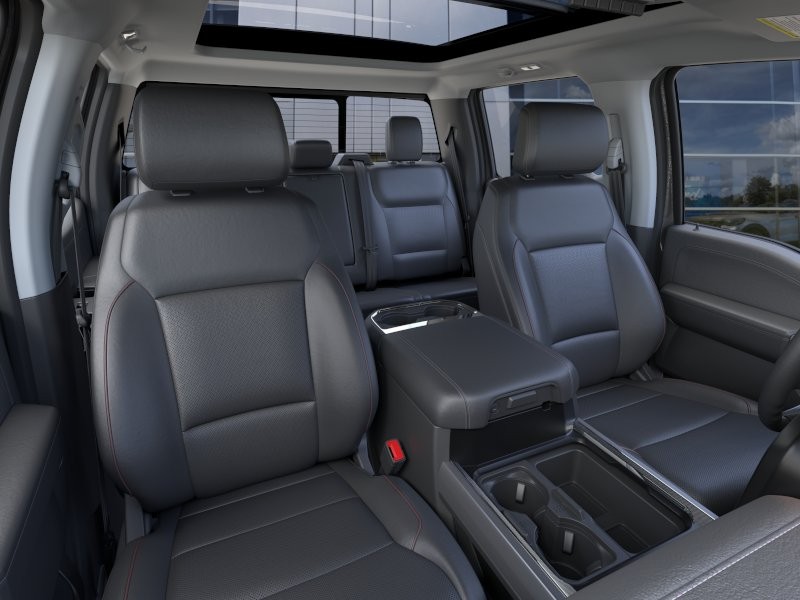 Ford Super Duty F-250 SRW Vehicle Full-screen Gallery Image 12