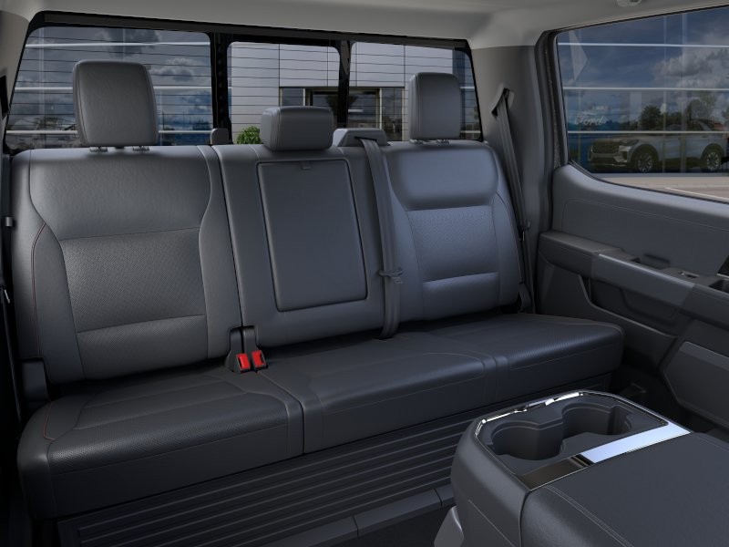 Ford Super Duty F-250 SRW Vehicle Full-screen Gallery Image 13