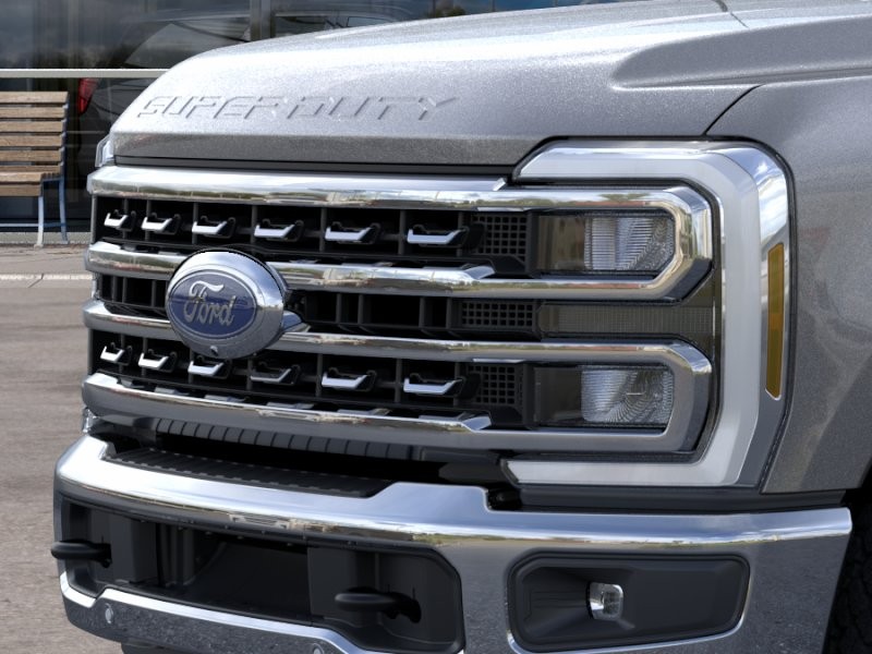 Ford Super Duty F-250 SRW Vehicle Full-screen Gallery Image 19