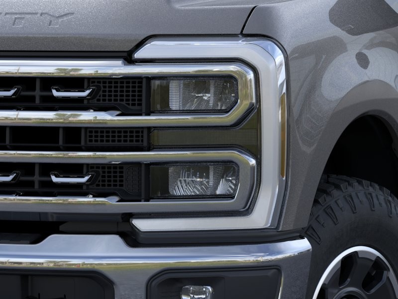 Ford Super Duty F-250 SRW Vehicle Full-screen Gallery Image 20