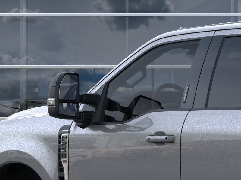 Ford Super Duty F-250 SRW Vehicle Full-screen Gallery Image 22