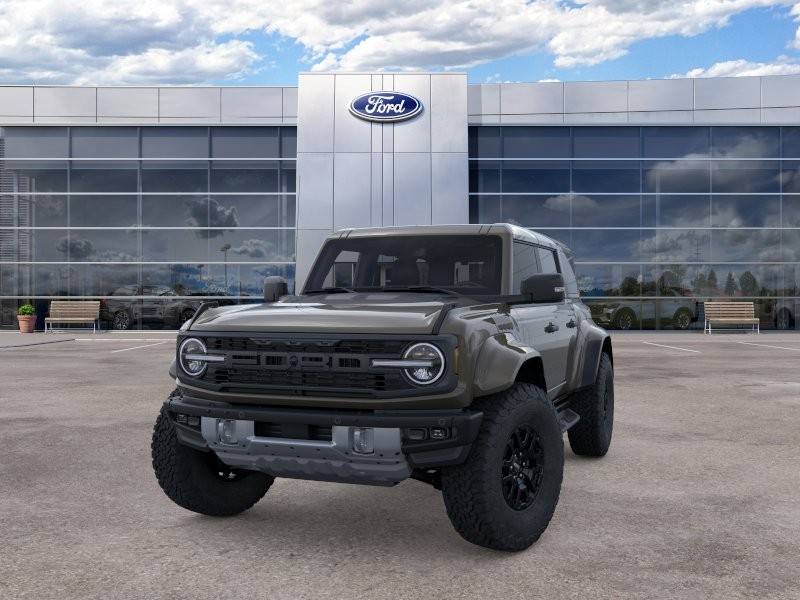 Ford Bronco Vehicle Full-screen Gallery Image 02