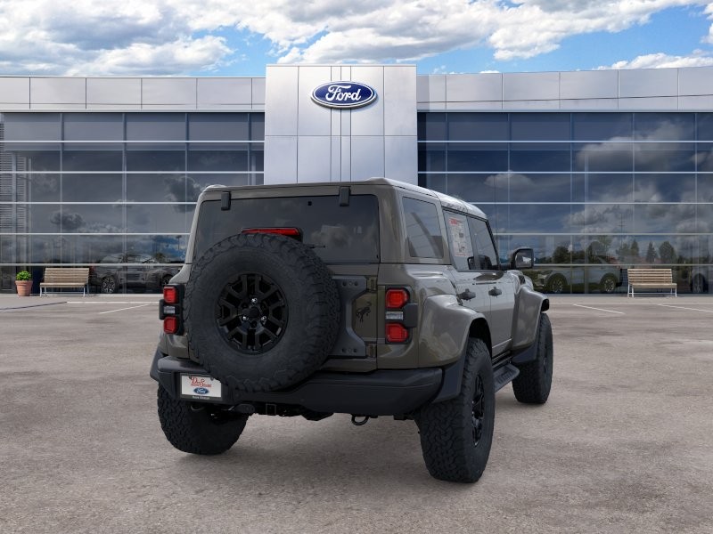 Ford Bronco Vehicle Full-screen Gallery Image 10