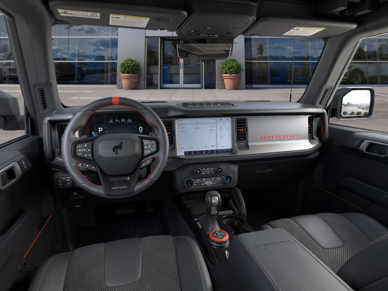 Ford Bronco Vehicle Full-screen Gallery Image 11