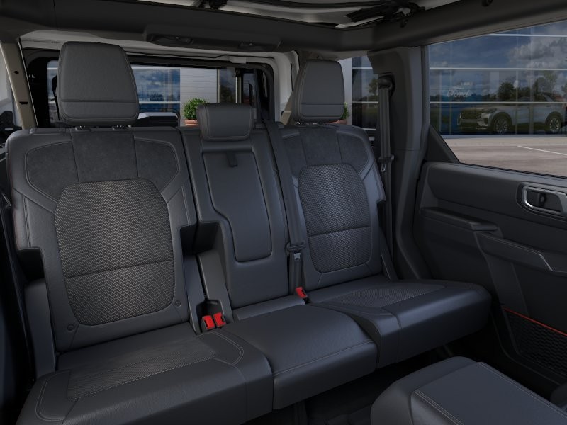 Ford Bronco Vehicle Full-screen Gallery Image 13
