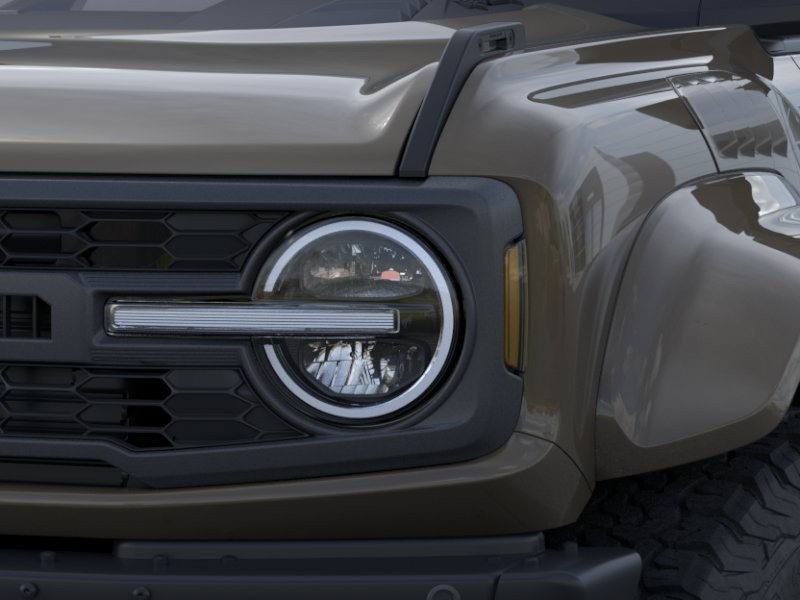 Ford Bronco Vehicle Full-screen Gallery Image 22
