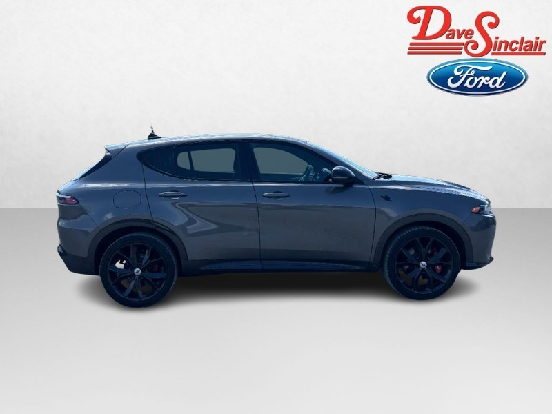 Dodge Hornet Vehicle Full-screen Gallery Image 05