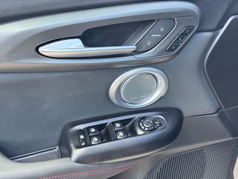 Dodge Hornet Vehicle Full-screen Gallery Image 18