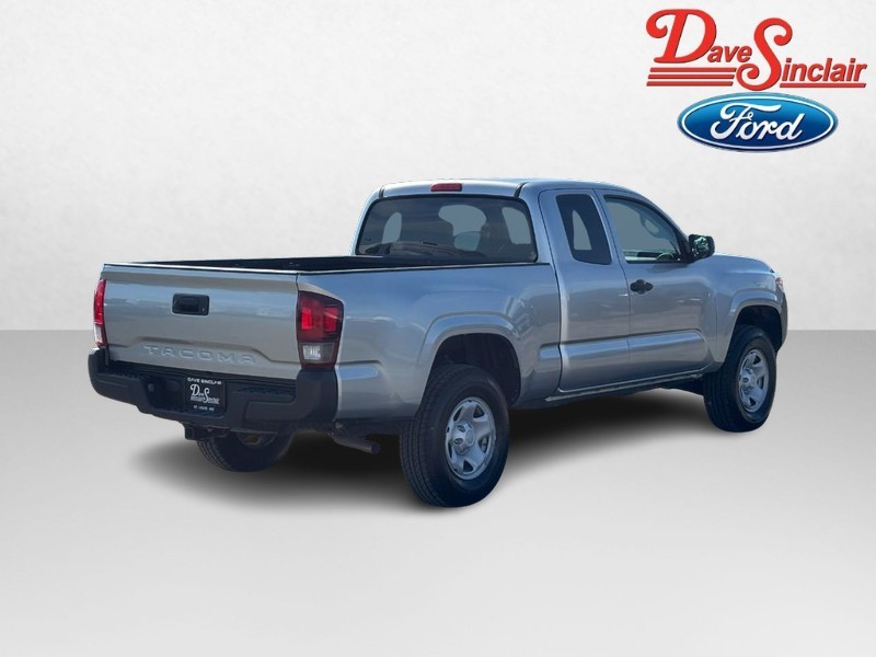 Toyota Tacoma 2WD Vehicle Full-screen Gallery Image 07