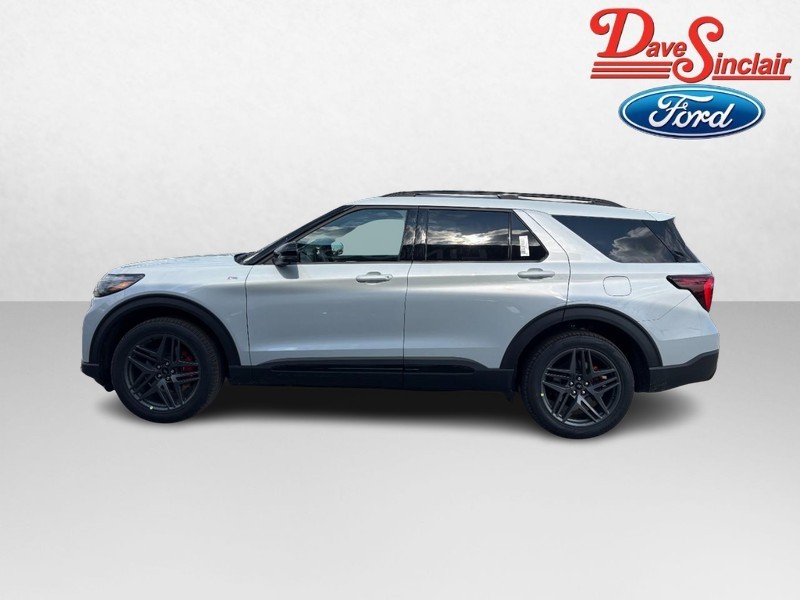 Ford Explorer Vehicle Full-screen Gallery Image 10