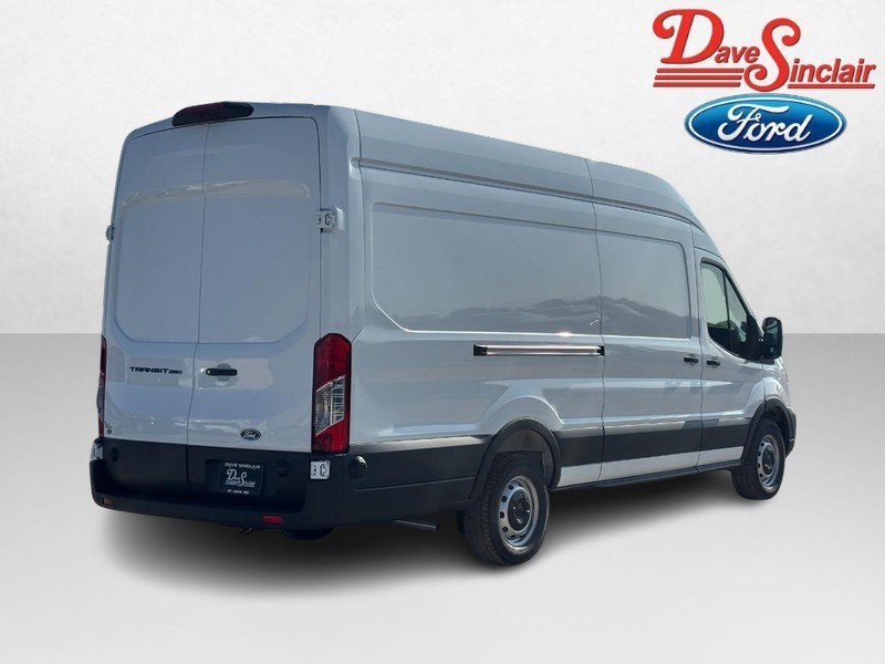 Ford Transit Cargo Van Vehicle Full-screen Gallery Image 07