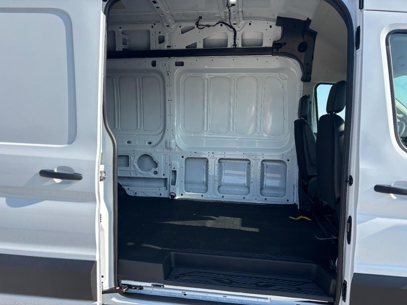 Ford Transit Cargo Van Vehicle Full-screen Gallery Image 13