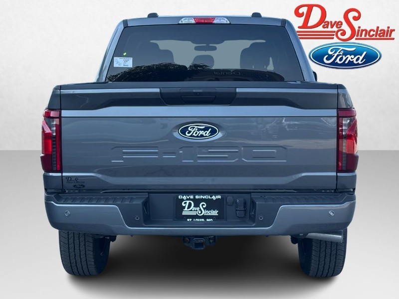 Ford F-150 Vehicle Full-screen Gallery Image 08