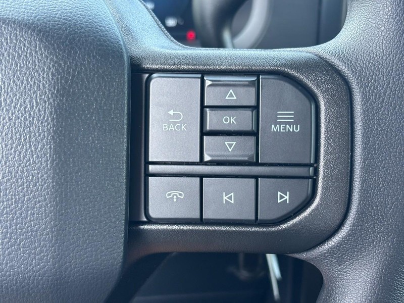 Ford F-150 Vehicle Full-screen Gallery Image 20