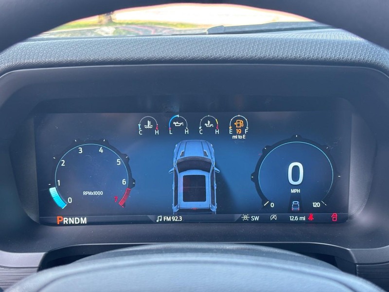 Ford F-150 Vehicle Full-screen Gallery Image 21