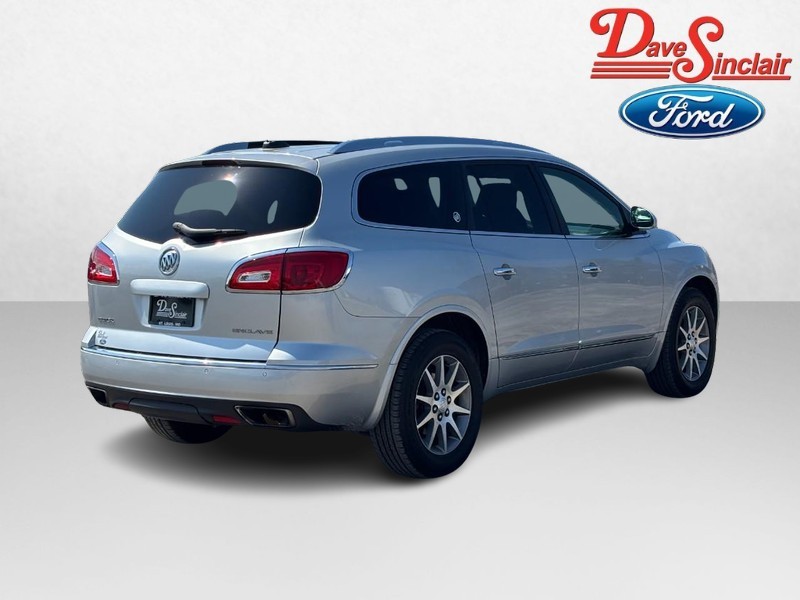Buick Enclave Vehicle Full-screen Gallery Image 05