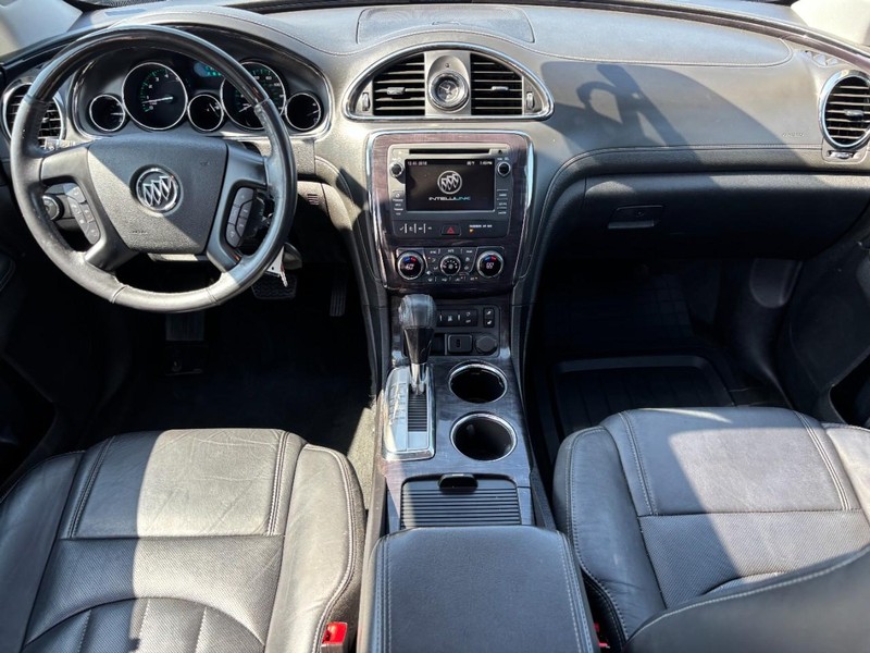 Buick Enclave Vehicle Full-screen Gallery Image 14