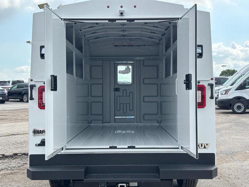 2027 Ford E-Series Cutaway Base - Photo 12