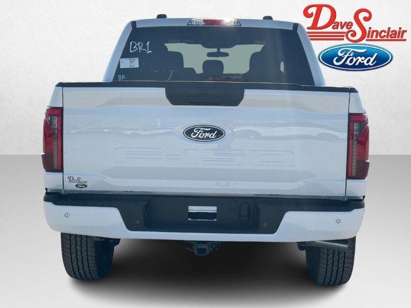 Ford F-150 Vehicle Full-screen Gallery Image 08