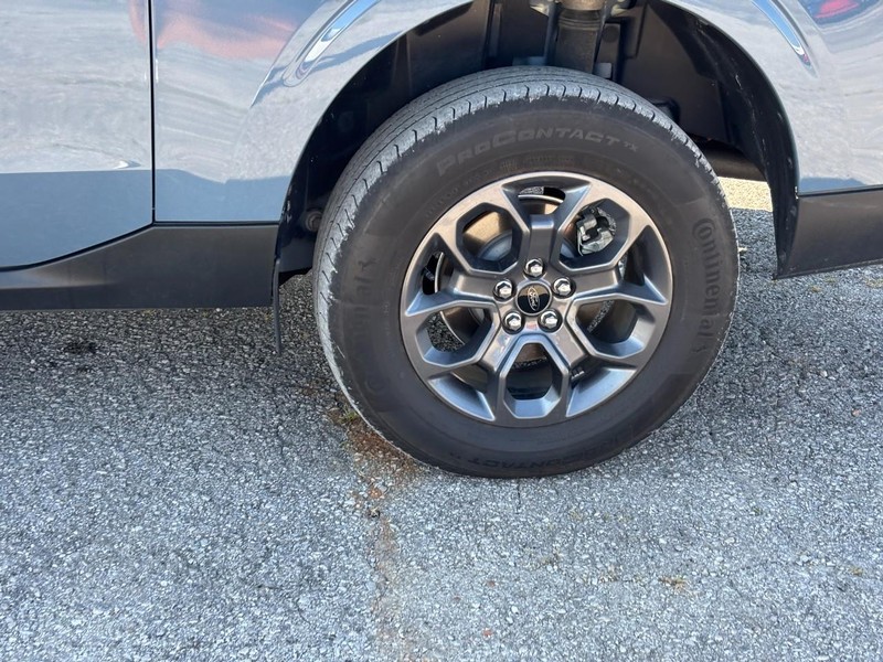 Ford Maverick Vehicle Full-screen Gallery Image 12