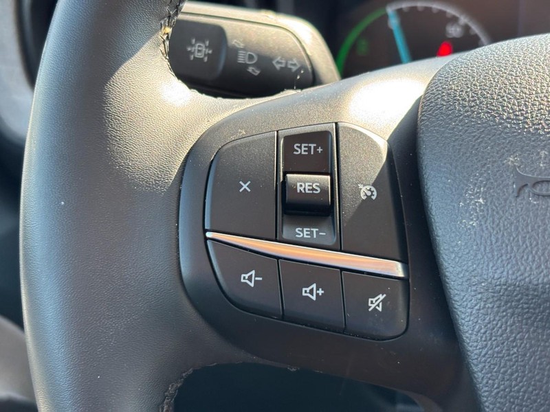 Ford Maverick Vehicle Full-screen Gallery Image 19