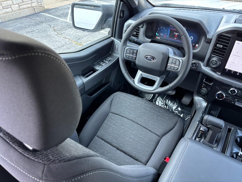 2026 Ford F-150 XLT - Photo 14