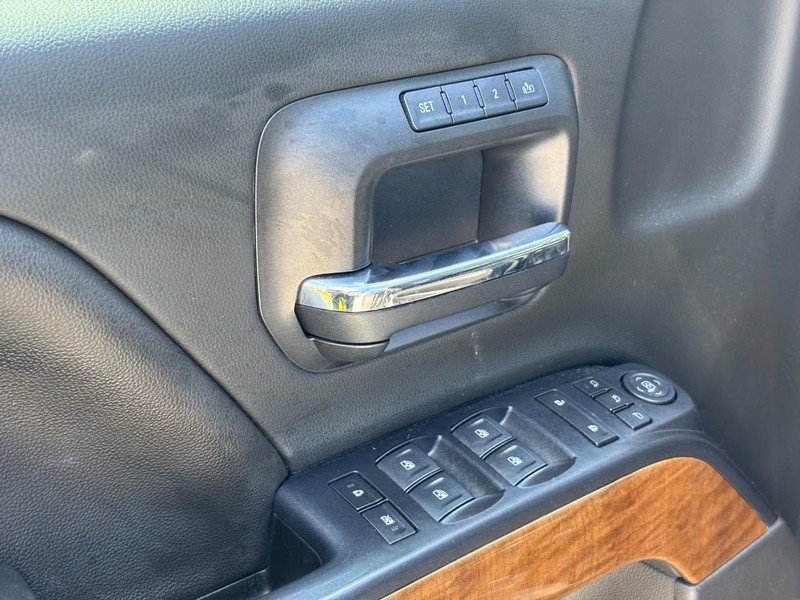 Chevrolet Silverado 1500 Vehicle Image 17