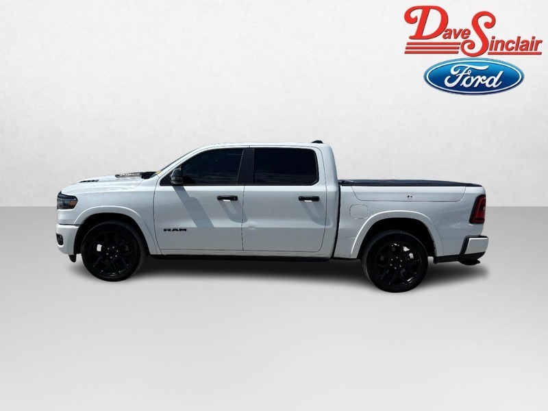 Ram 1500 Vehicle Full-screen Gallery Image 10