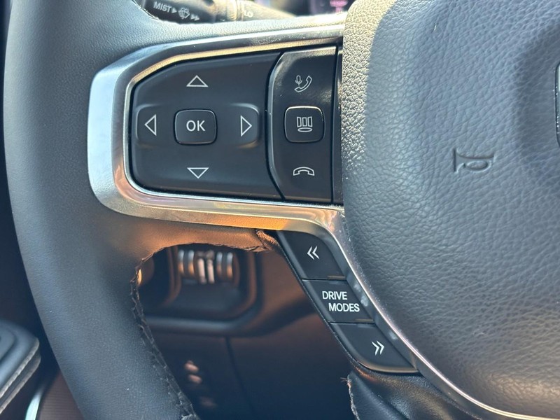 Ram 1500 Vehicle Full-screen Gallery Image 19
