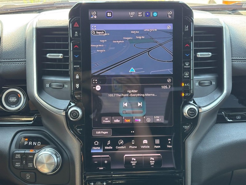 Ram 1500 Vehicle Full-screen Gallery Image 22