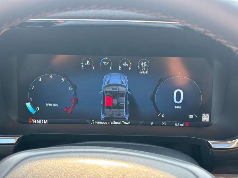 Ford F-150 Vehicle Full-screen Gallery Image 21