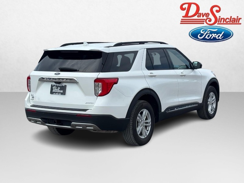 Ford Explorer Vehicle Image 07