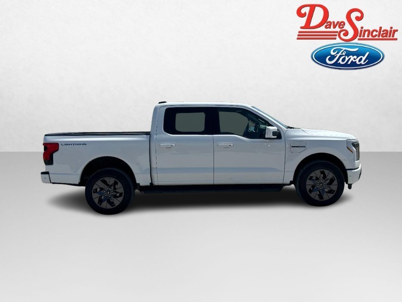 Ford F-150 Lightning Vehicle Full-screen Gallery Image 05