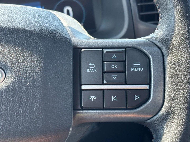 Ford F-150 Lightning Vehicle Full-screen Gallery Image 20
