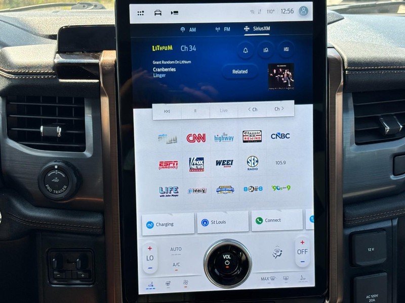 Ford F-150 Lightning Vehicle Full-screen Gallery Image 22