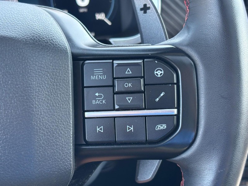 Ford F-150 Vehicle Full-screen Gallery Image 20