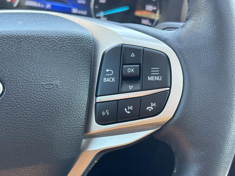Ford Explorer Vehicle Full-screen Gallery Image 21