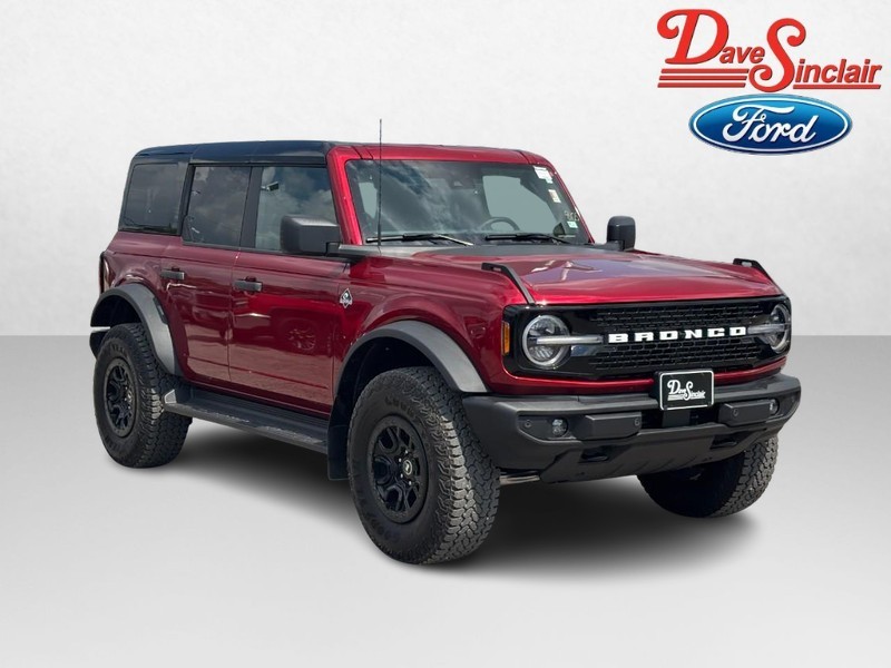 Ford Bronco Vehicle Full-screen Gallery Image 04