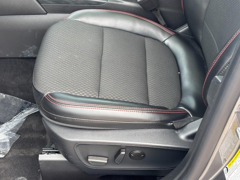 Ford Escape Vehicle Image 17