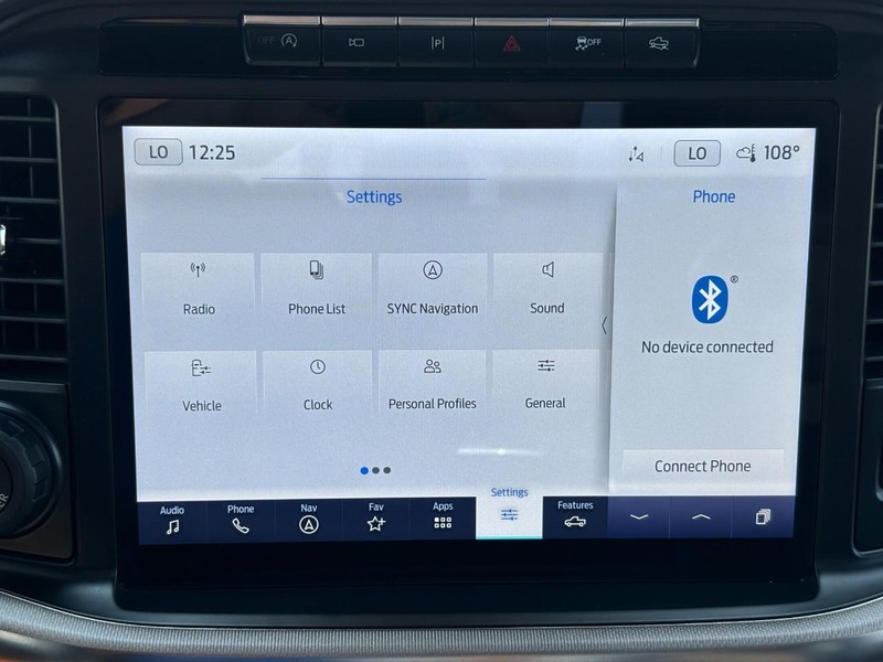 Ford F-150 Vehicle Full-screen Gallery Image 22