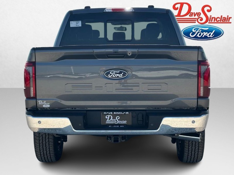 Ford F-150 Vehicle Full-screen Gallery Image 08
