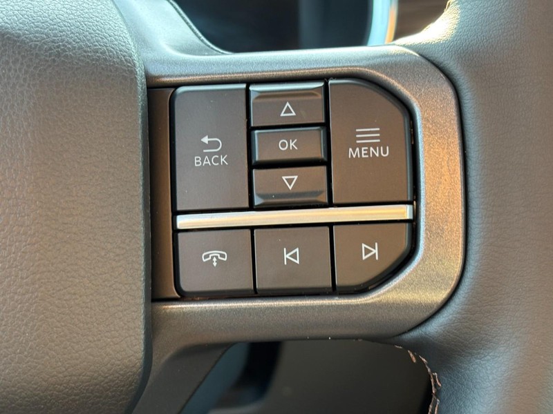 Ford F-150 Vehicle Full-screen Gallery Image 21