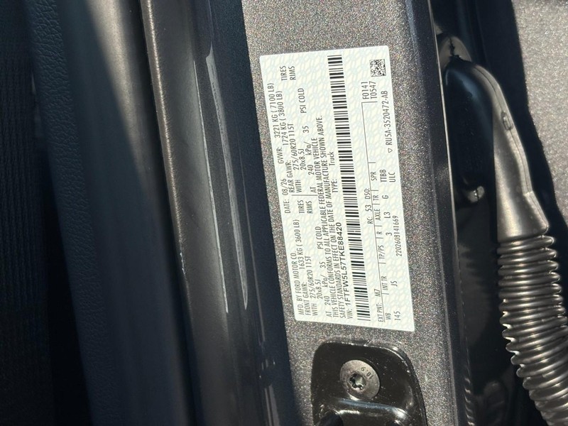 Ford F-150 Vehicle Full-screen Gallery Image 27