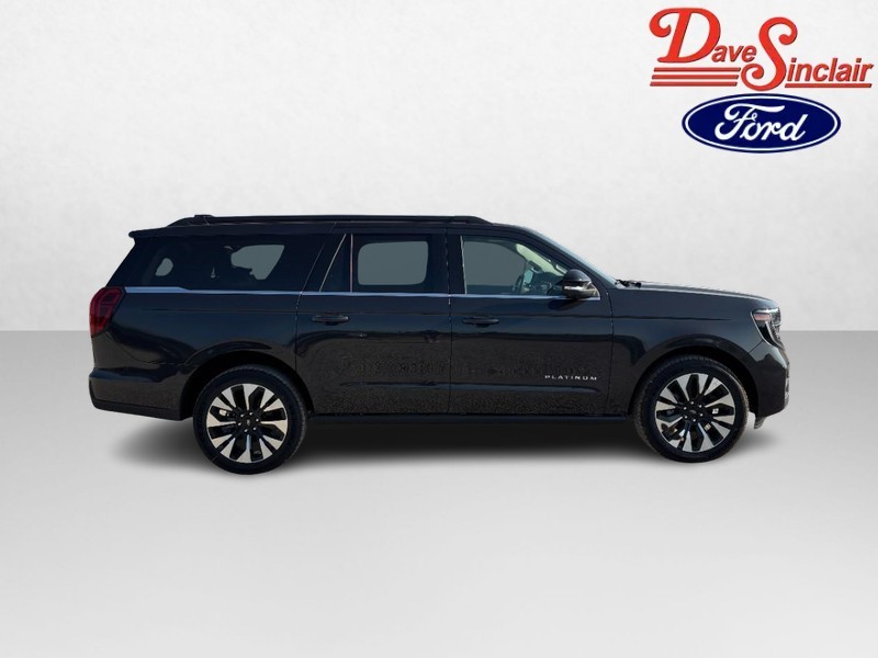 Ford Expedition Max Vehicle Full-screen Gallery Image 05