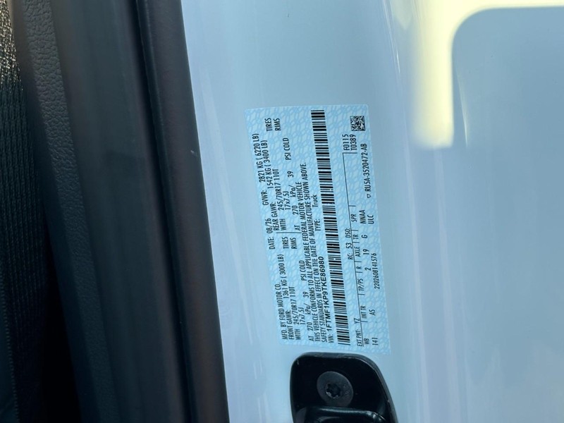 Ford F-150 Vehicle Full-screen Gallery Image 22