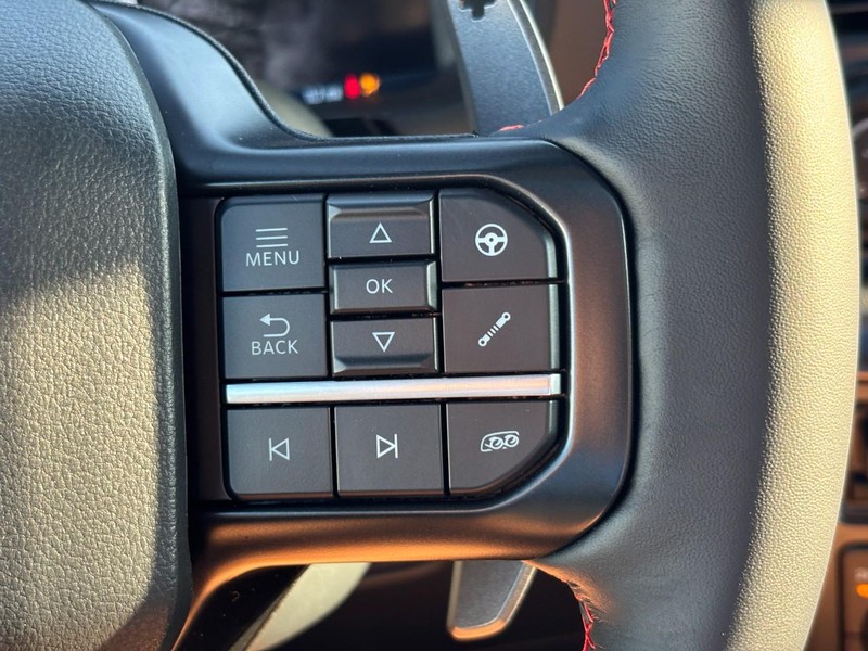 Ford F-150 Vehicle Full-screen Gallery Image 20