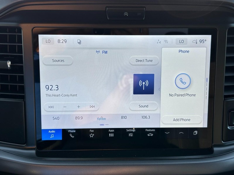 Ford F-150 Vehicle Full-screen Gallery Image 22