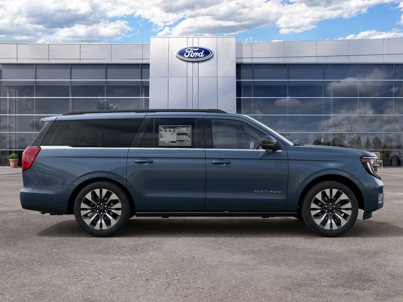Ford Expedition Max Vehicle Full-screen Gallery Image 07