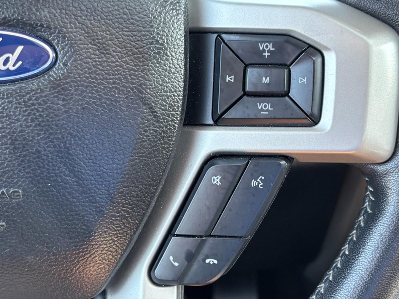 Ford F-150 Vehicle Full-screen Gallery Image 20